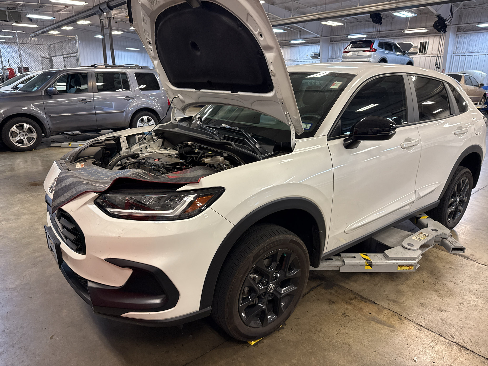 Certified 2024 Honda HR-V Sport image 1