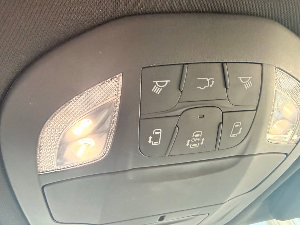 Used 2018 Chrysler Pacifica Touring-L Plus w/ S Appearance Package image 24