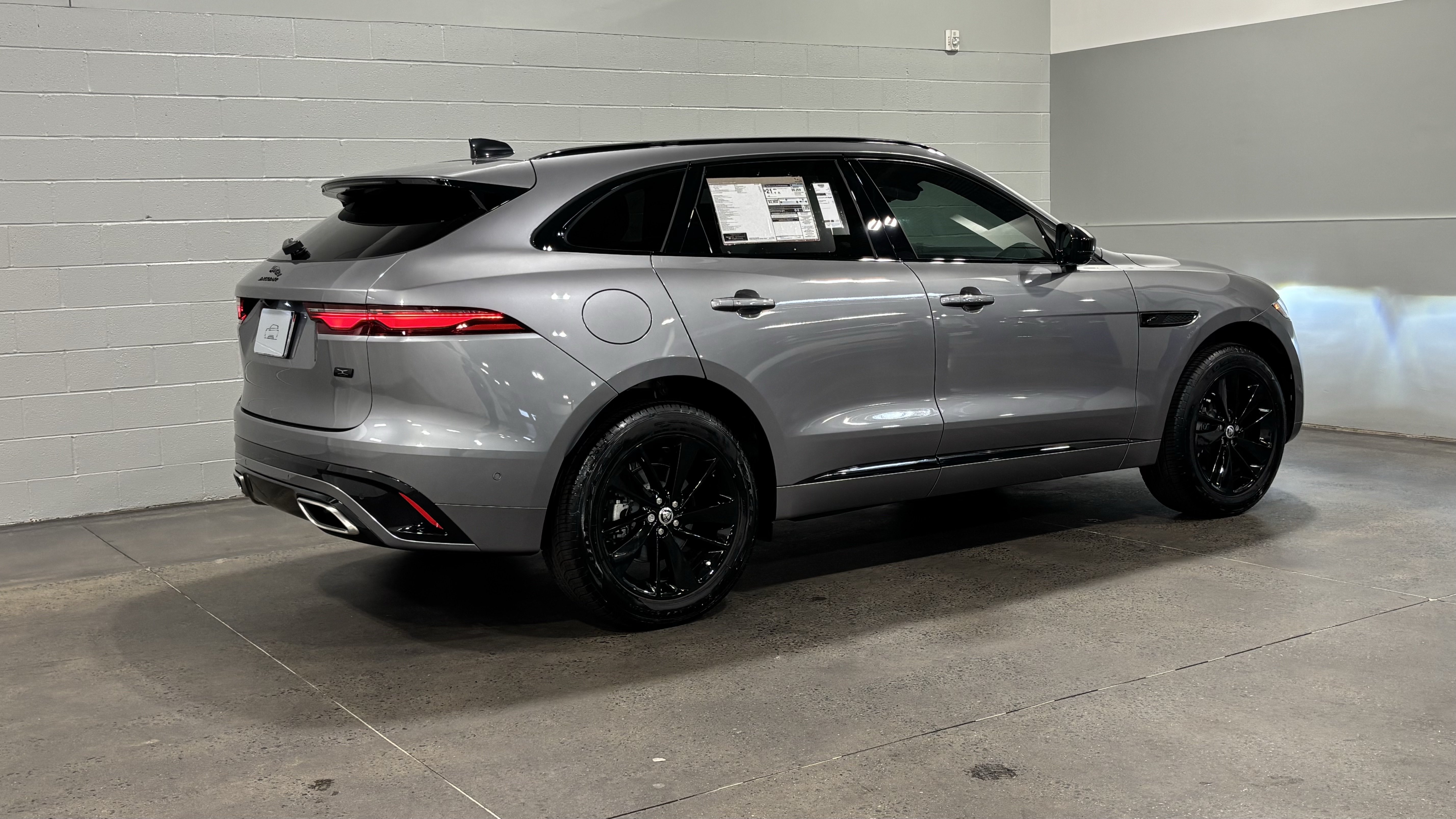 New 2026 Jaguar F-PACE R-Dynamic S AWD/4WD image 2