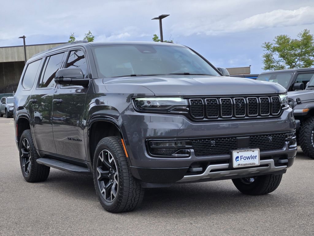 Used 2025 Jeep Wagoneer Series II AWD/4WD image 2