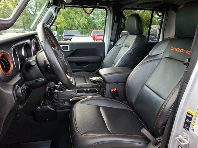 Used 2022 Jeep Gladiator Mojave w/ Cold Weather Group AWD/4WD image 17