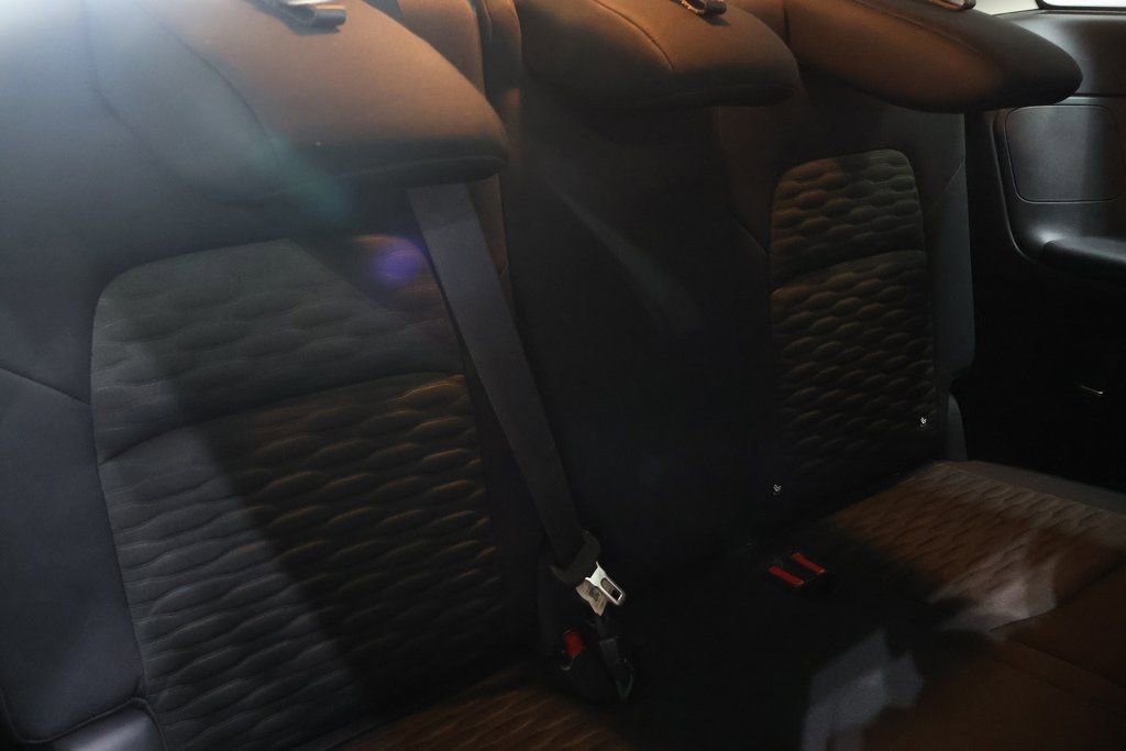 Used 2022 Nissan Pathfinder SV image 14