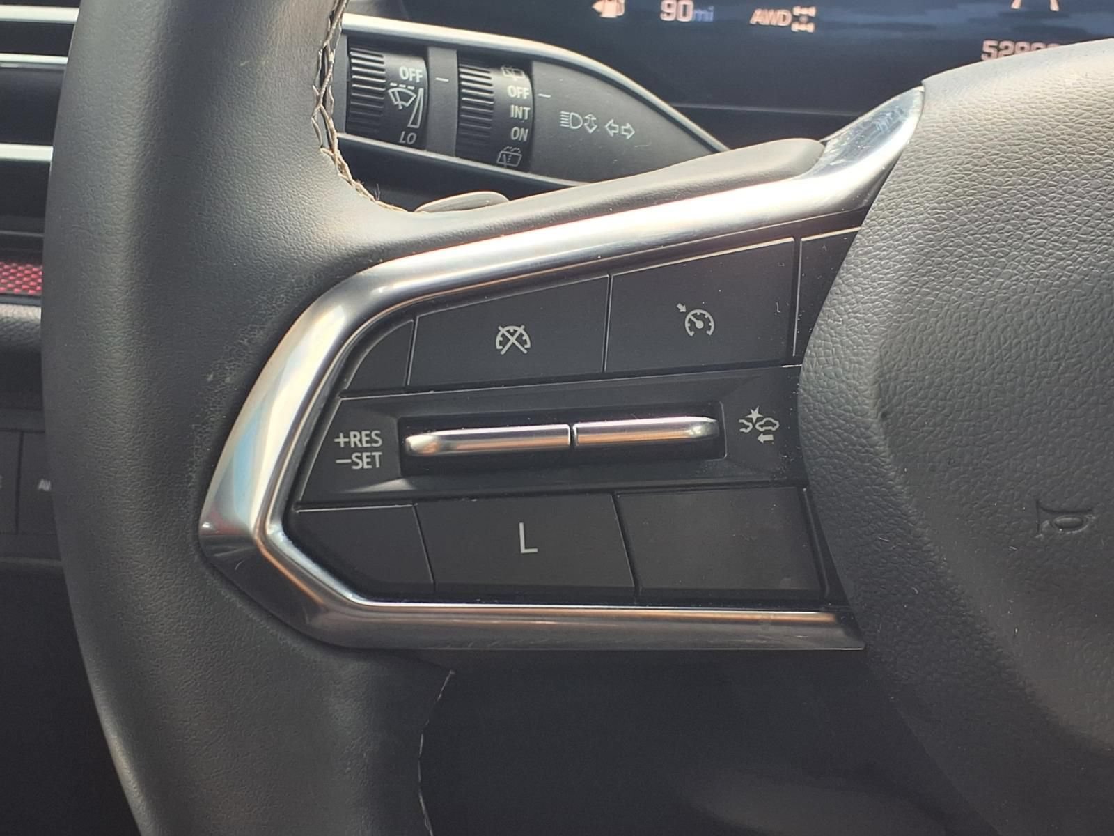 Used 2024 Chevrolet Traverse Z71 AWD/4WD image 14