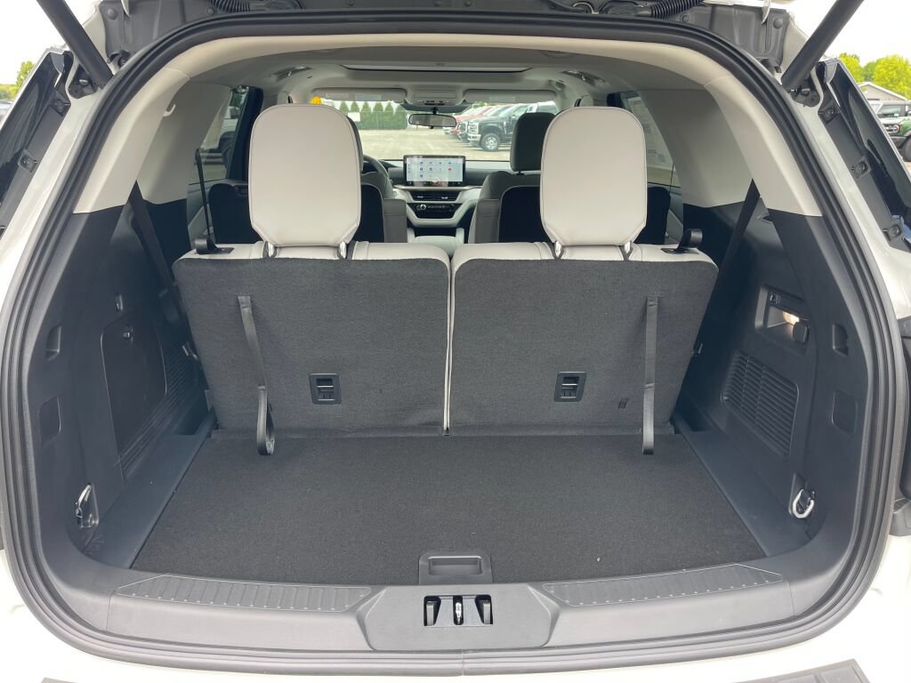 New 2026 Ford Explorer Active w/ Active Comfort Package AWD/4WD image 22