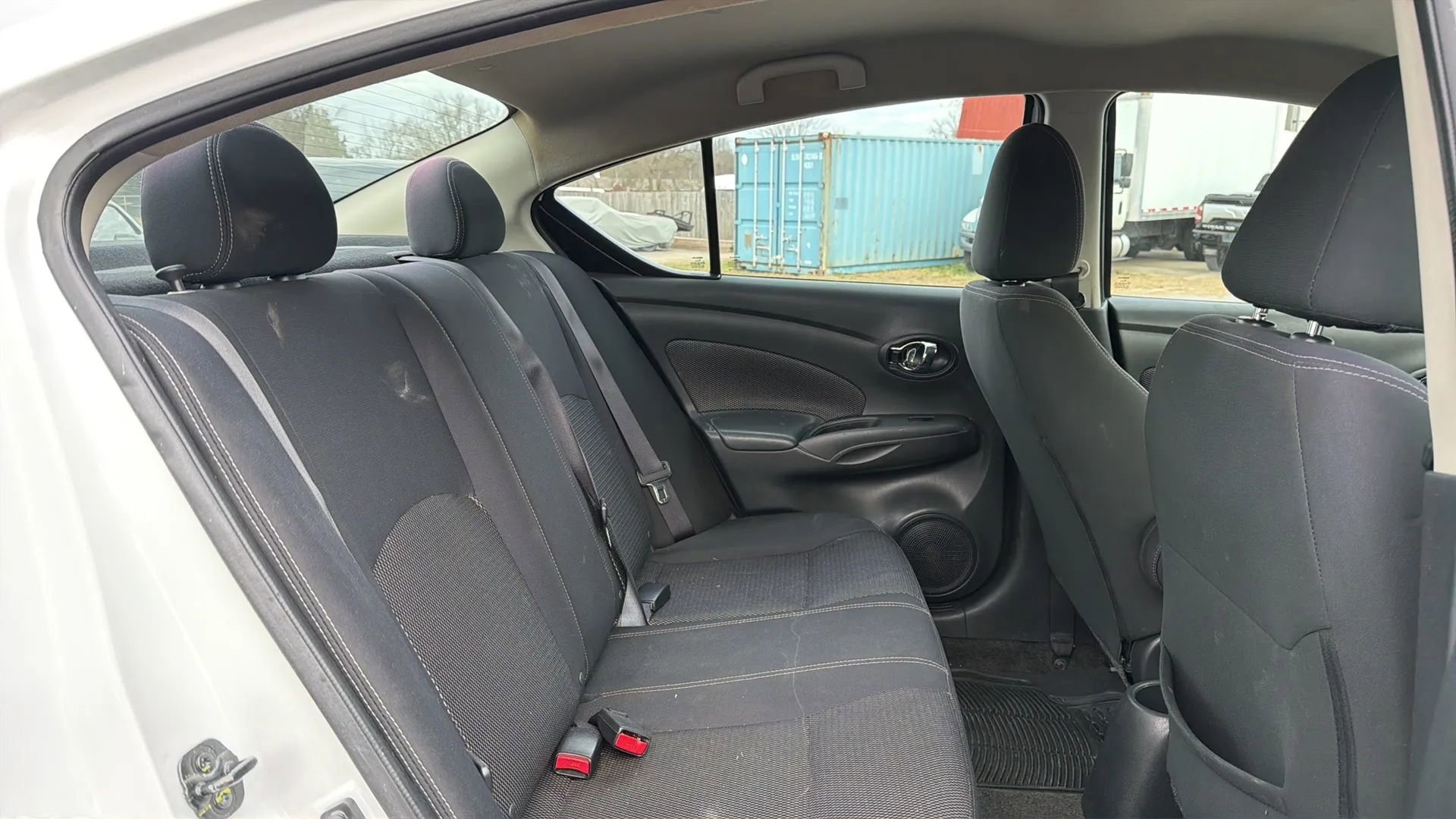 Used 2017 Nissan Versa SL image 15