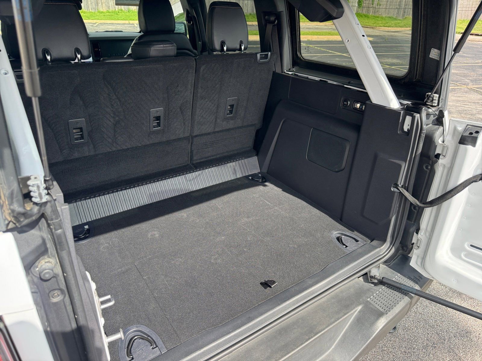 Used 2023 Ford Bronco Badlands w/ Sasquatch Package image 16