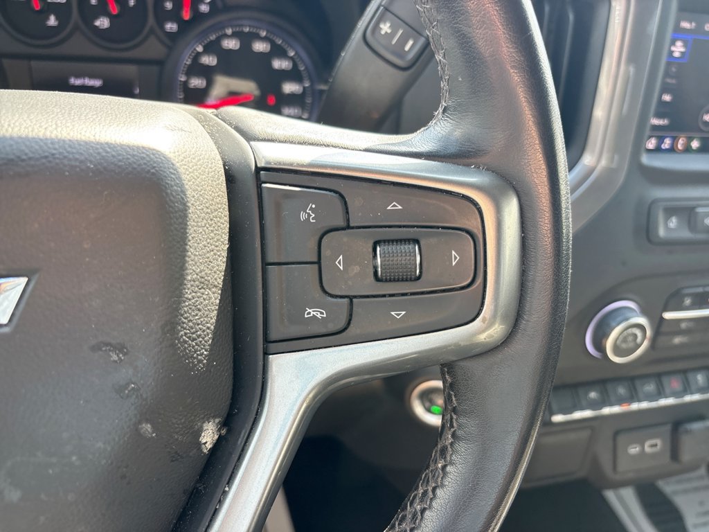 Used 2022 Chevrolet Silverado 1500 Custom AWD/4WD image 30