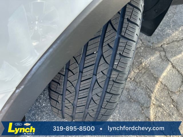 Used 2018 Ford Explorer XLT image 27