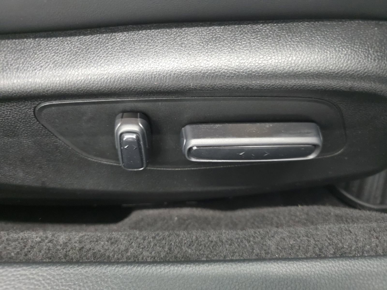 Used 2024 Honda Accord Touring image 10