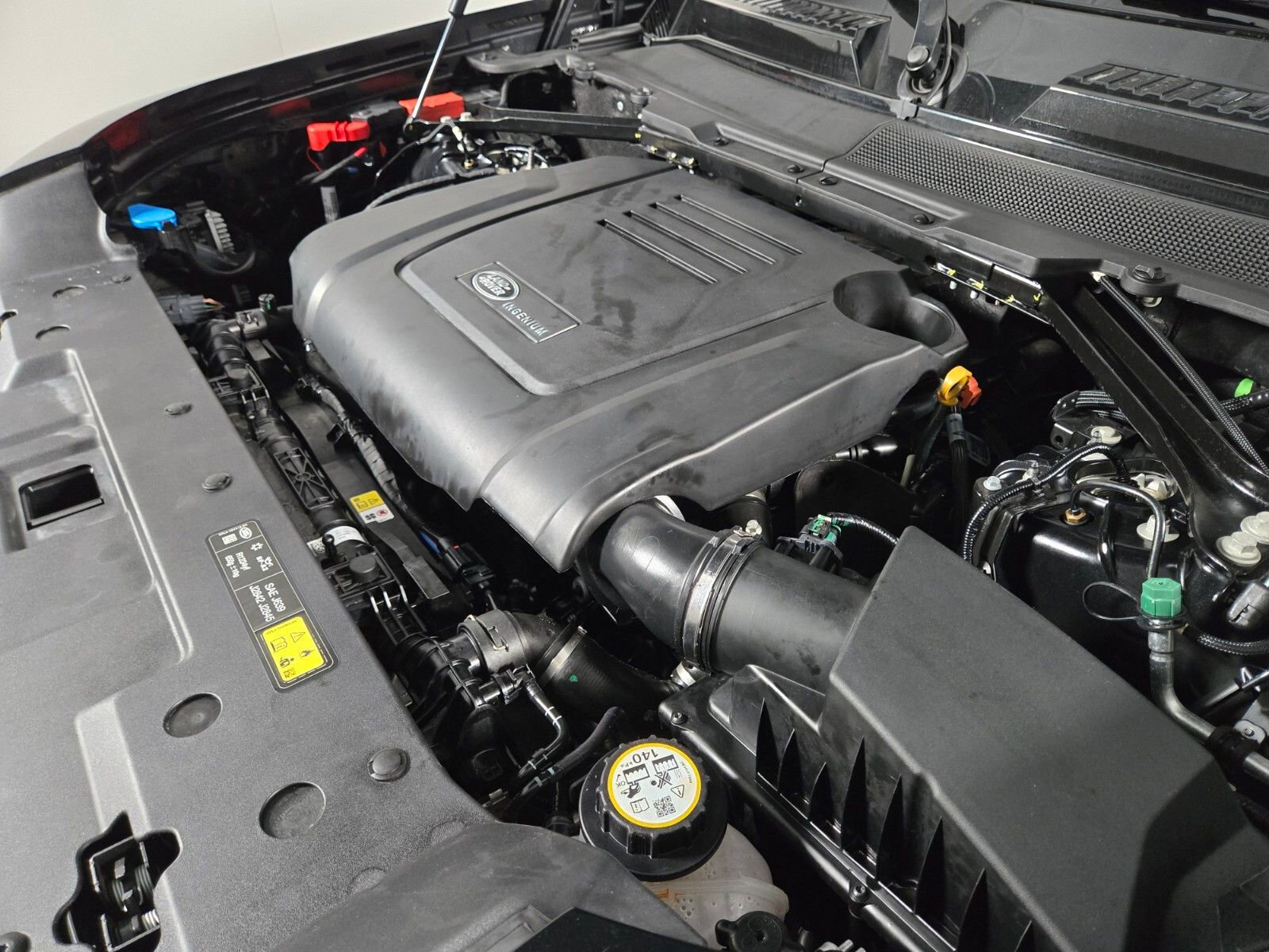Used 2025 Land Rover Defender 110 S AWD/4WD image 21