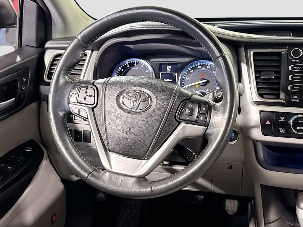 Used 2014 Toyota Highlander Limited image 17