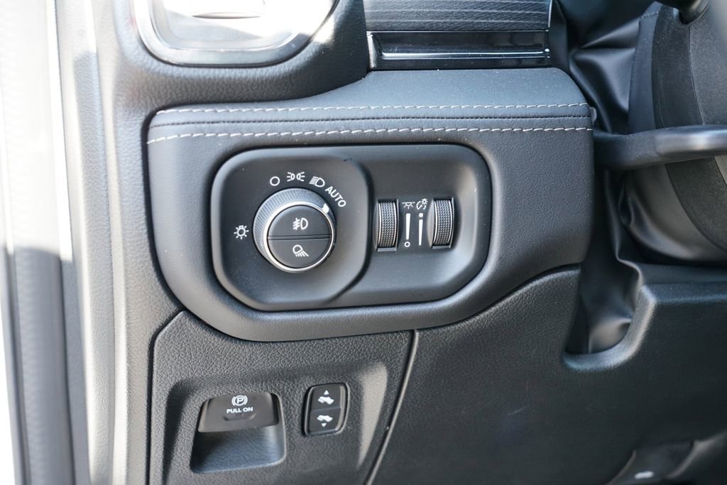 Used 2023 RAM 1500 Limited image 16