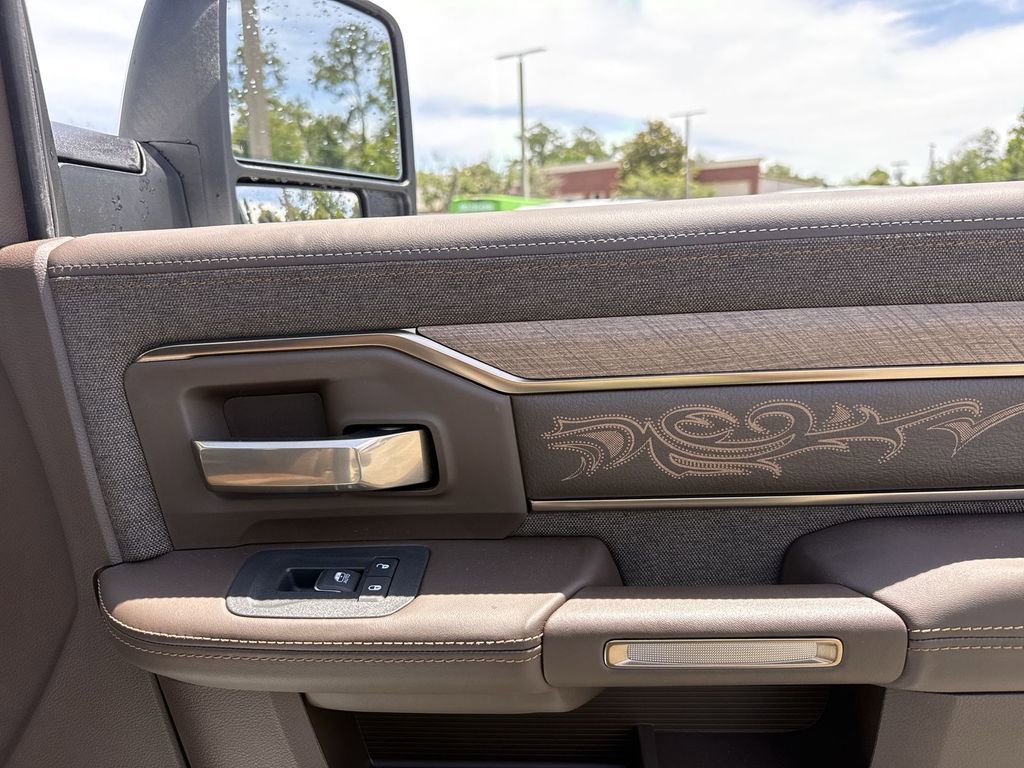 New 2026 RAM 2500 Limited AWD/4WD image 32