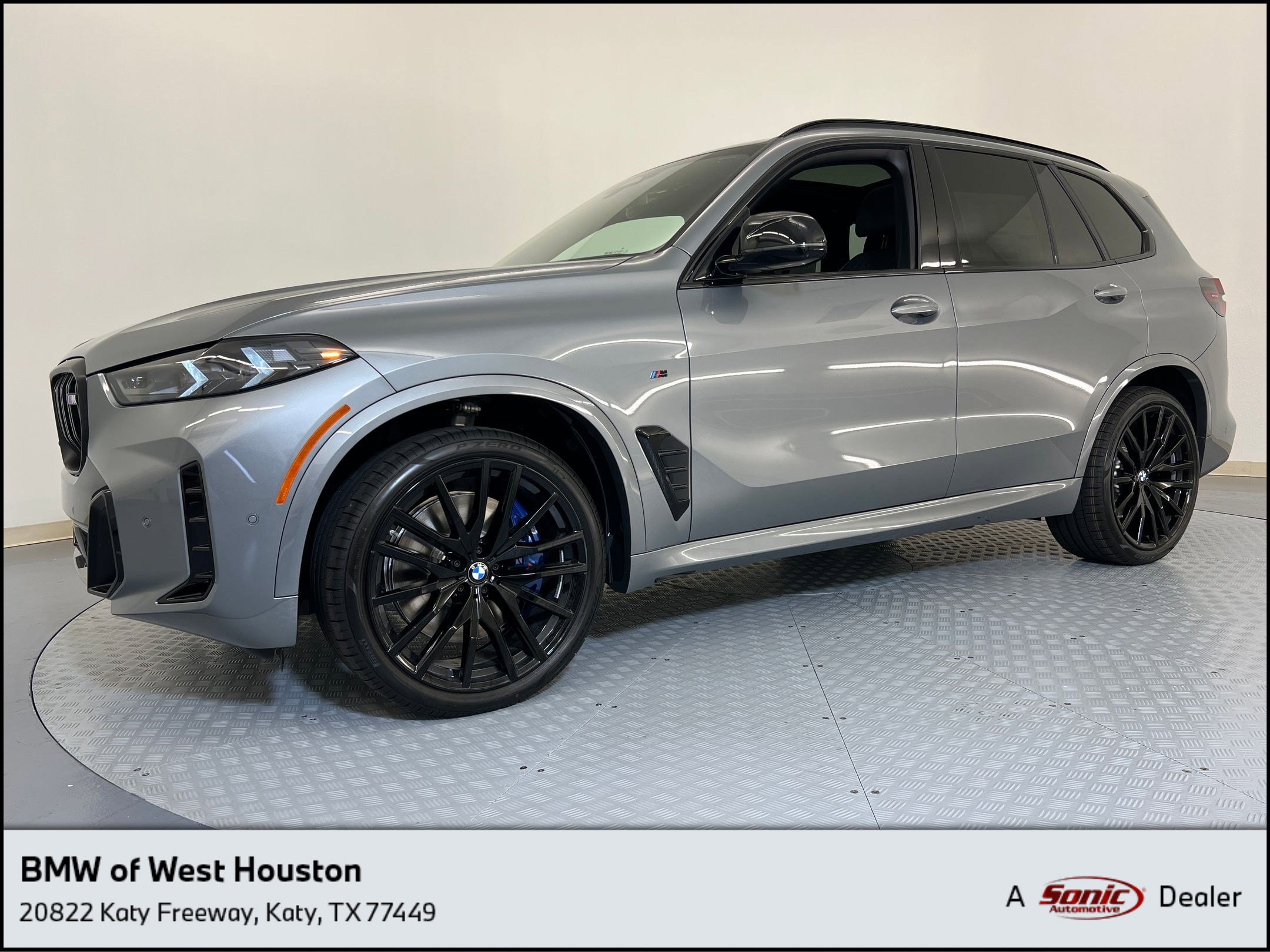 New 2026 BMW X5 M60i w/ Executive Package