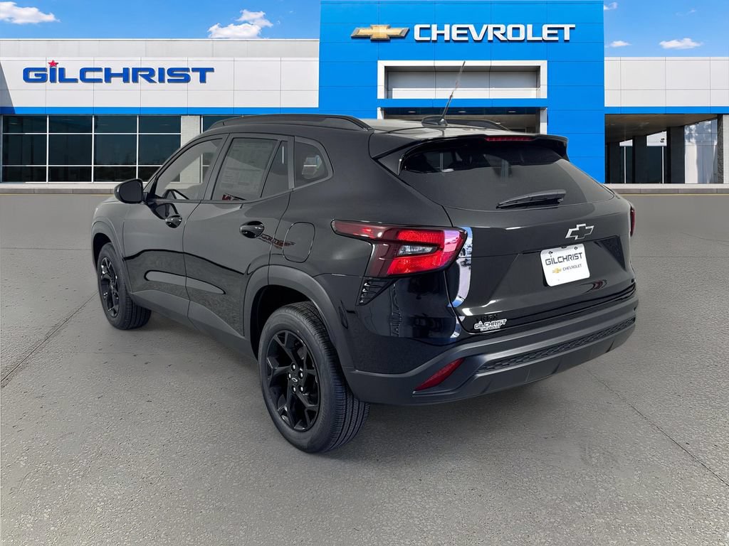 New 2026 Chevrolet Trax LT w/ Midnight Edition FWD image 6
