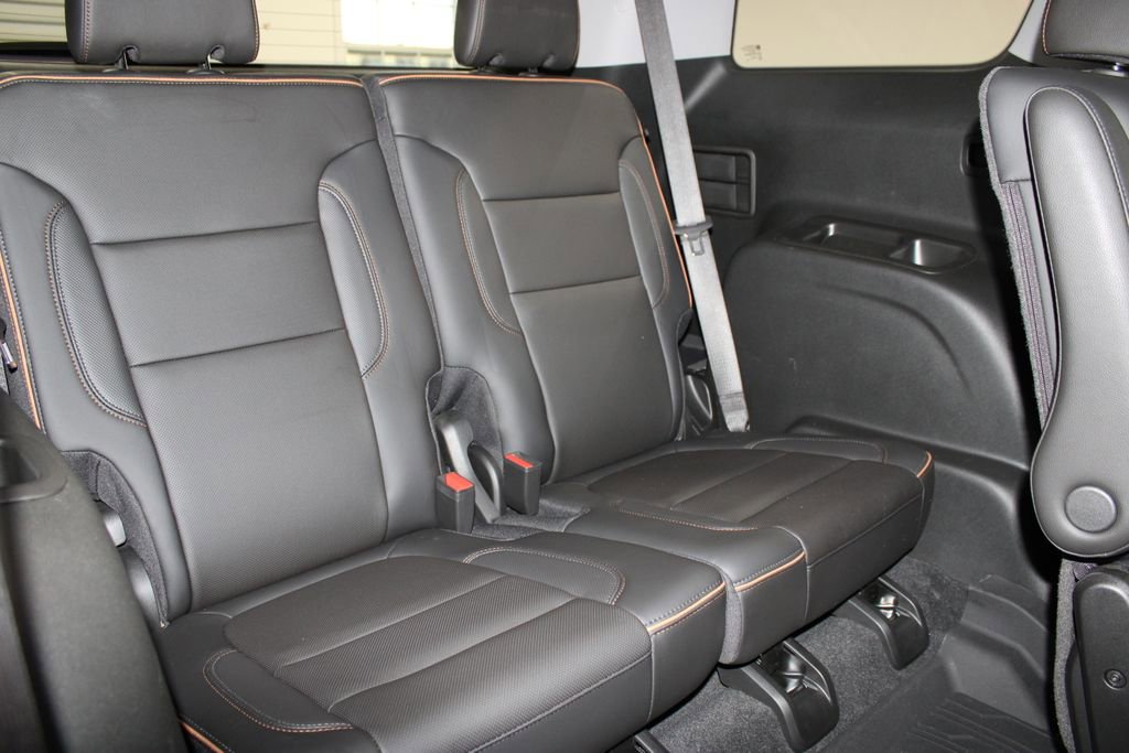 Used 2023 GMC Acadia AT4 w/ Preferred Package image 34