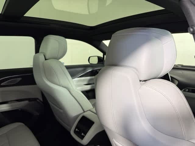 Used 2024 Cadillac Lyriq Luxury RWD image 27
