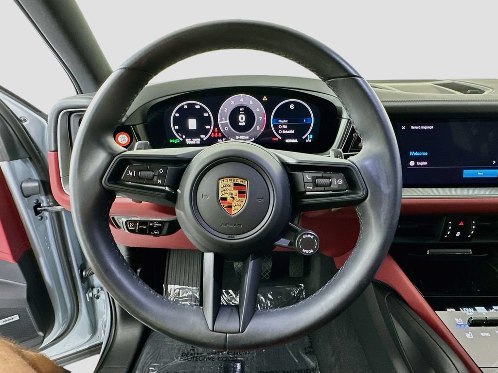 Certified 2024 Porsche Cayenne AWD/4WD image 12