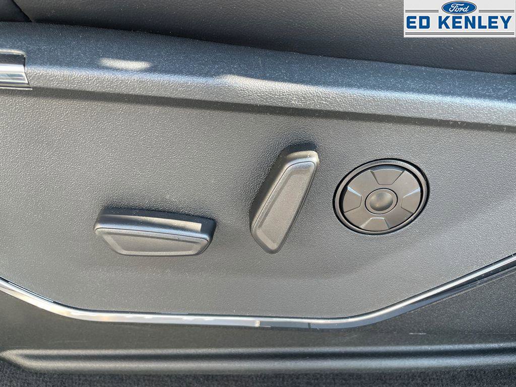 New 2026 Ford F350 Platinum image 4