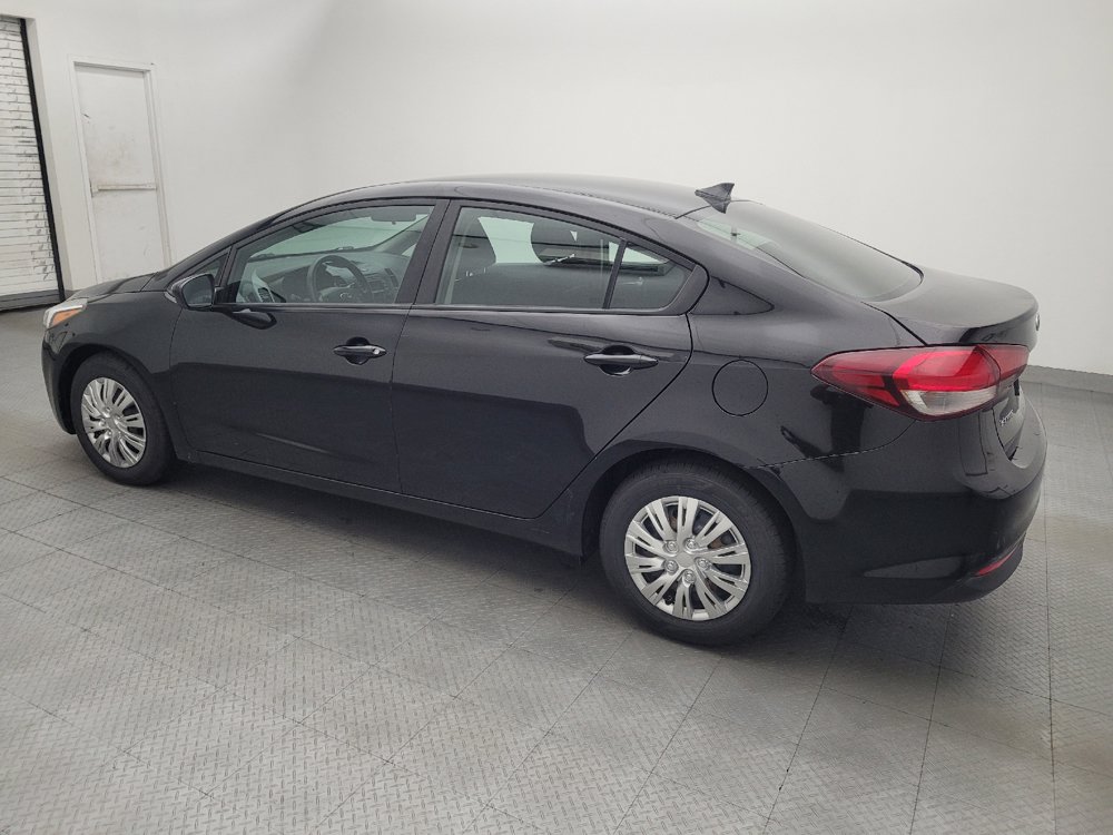 Used 2017 Kia Forte LX FWD image 3