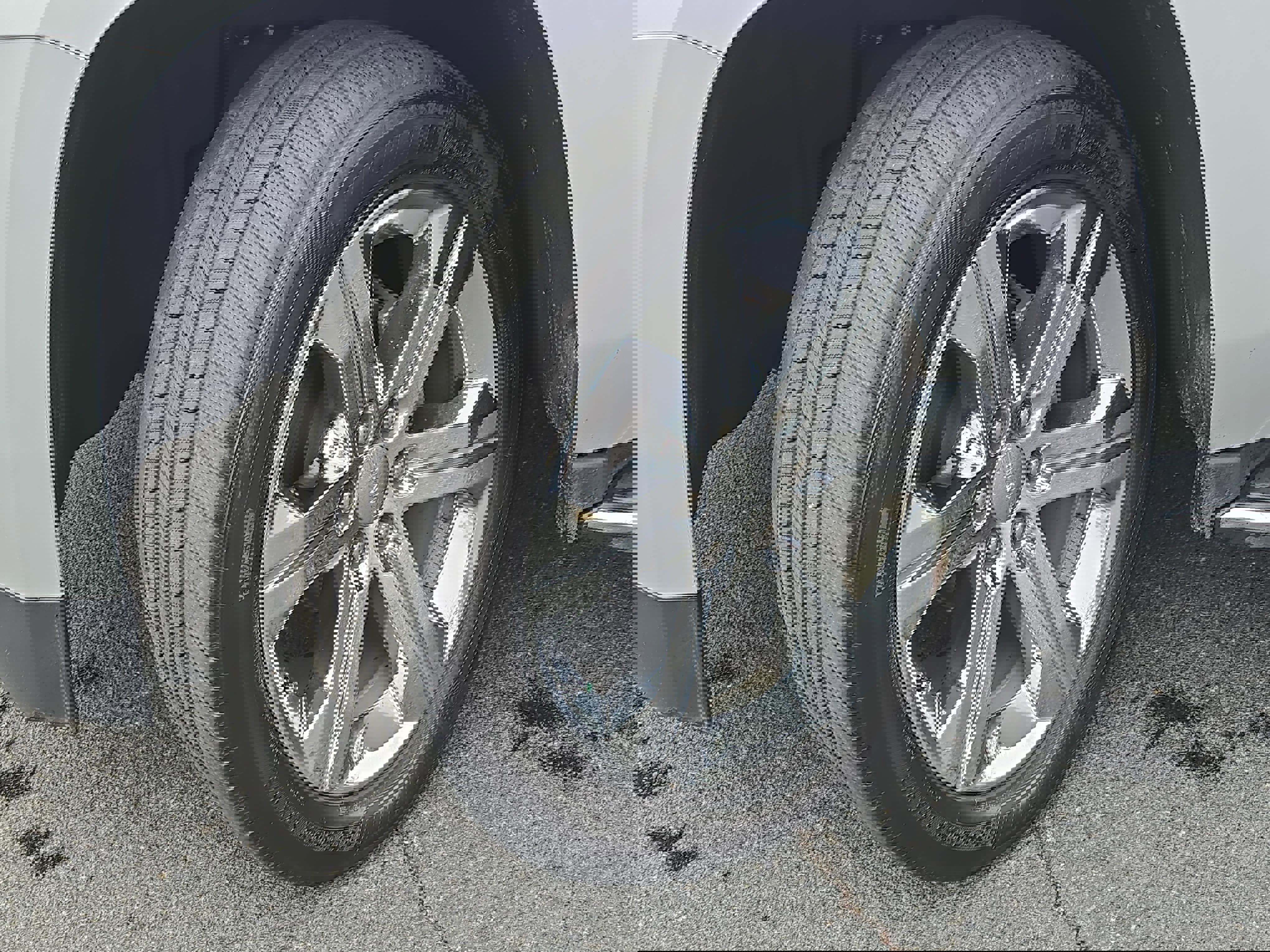 Used 2017 GMC Yukon Denali w/ Open Road Package image 32