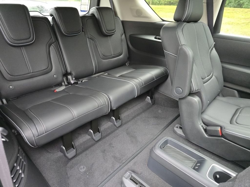 New 2025 INFINITI QX80 Sensory image 31