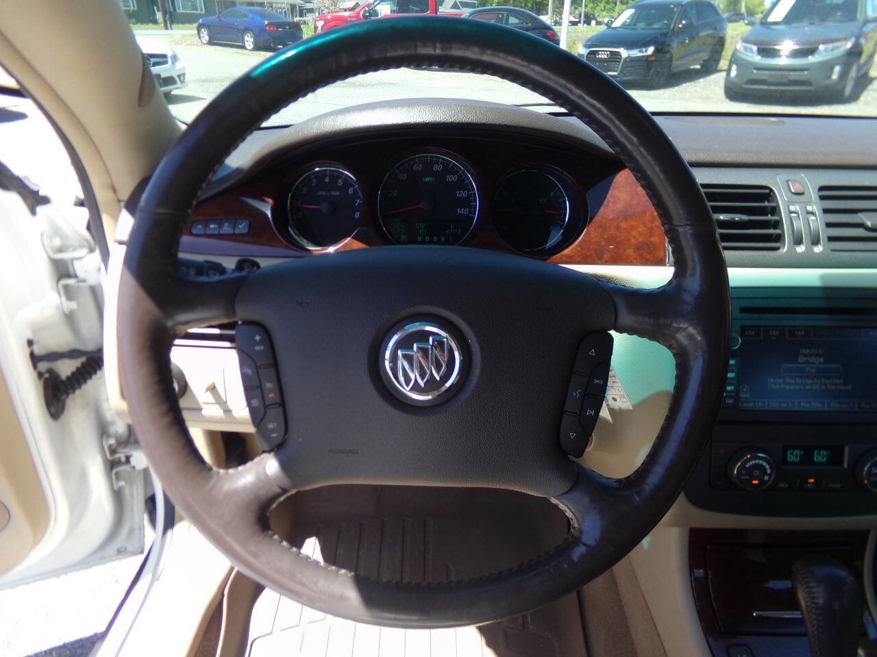 Used 2007 Buick Lucerne CXL FWD image 27