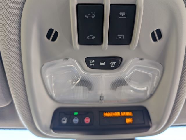 Used 2023 Chevrolet Bolt EUV Premier w/ Sun & Sound Package image 17