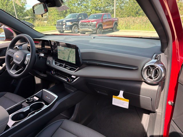 New 2027 Chevrolet Equinox LT w/ Convenience Package II FWD image 32