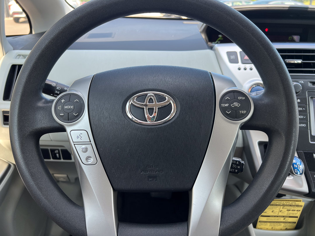 Used 2013 Toyota Prius V Three FWD image 17