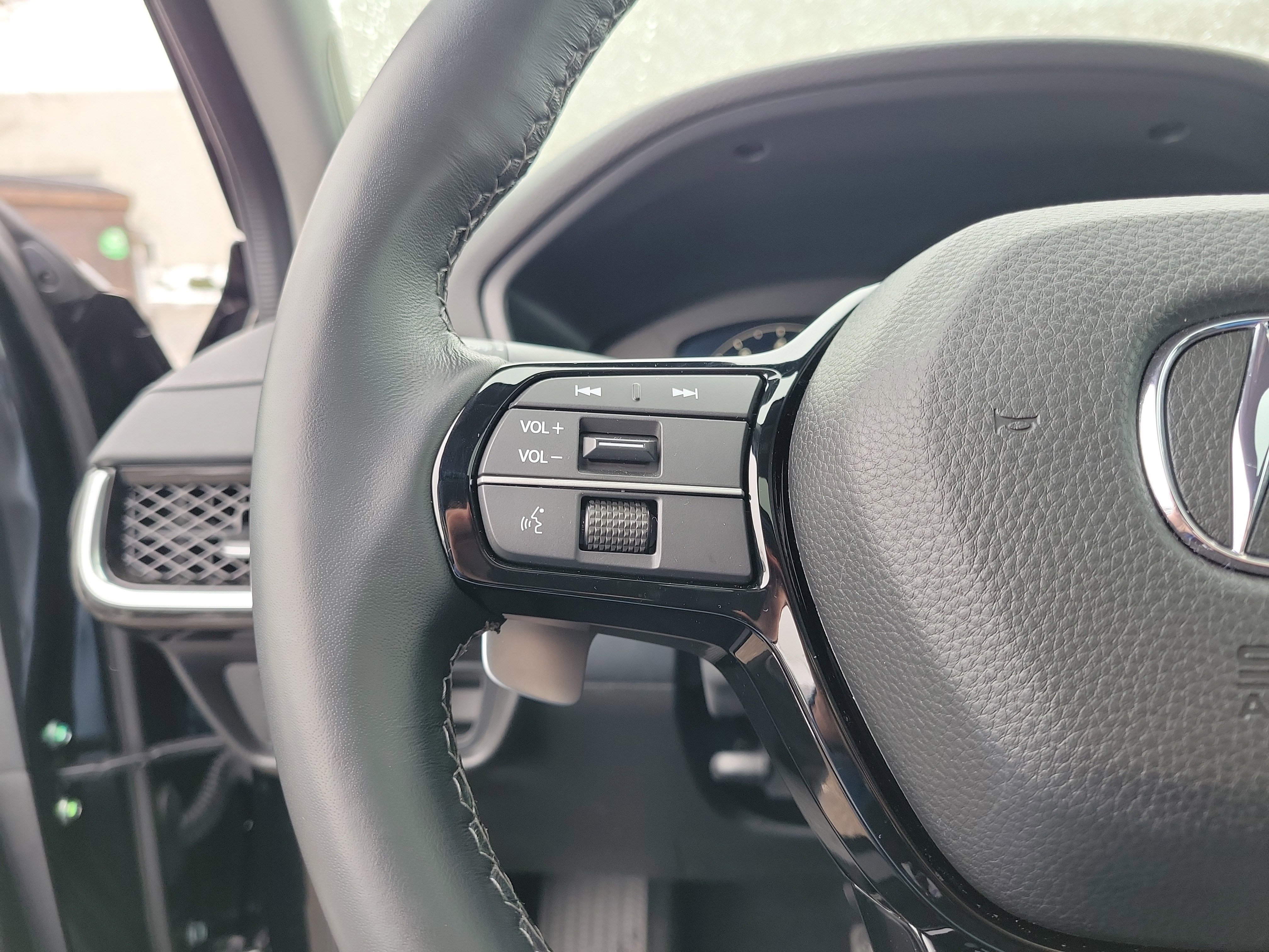 Certified 2025 Acura ADX FWD image 22