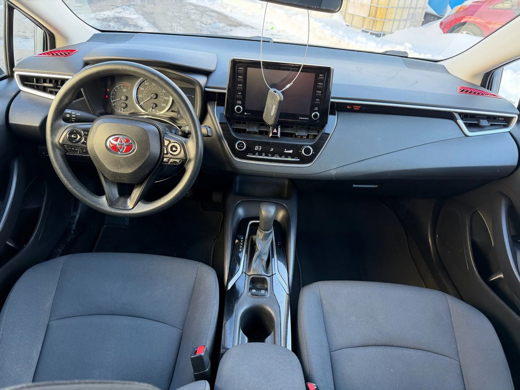 Used 2022 Toyota Corolla LE image 29