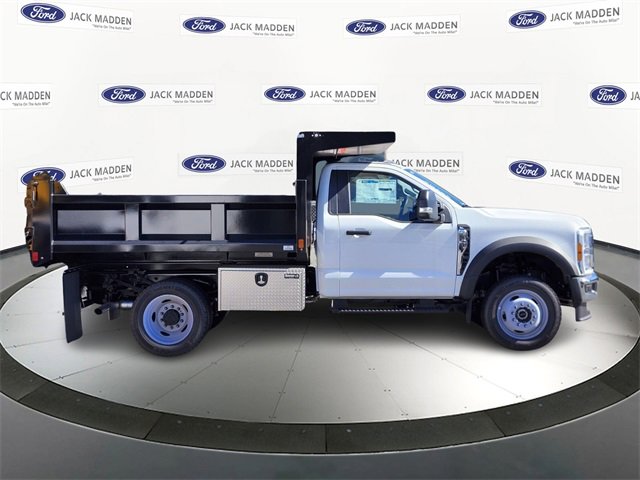 New 2025 Ford F550 4x4 Regular Cab Super Duty image 7