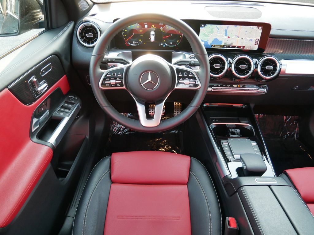 Used 2023 Mercedes-Benz GLB 250 4MATIC image 13