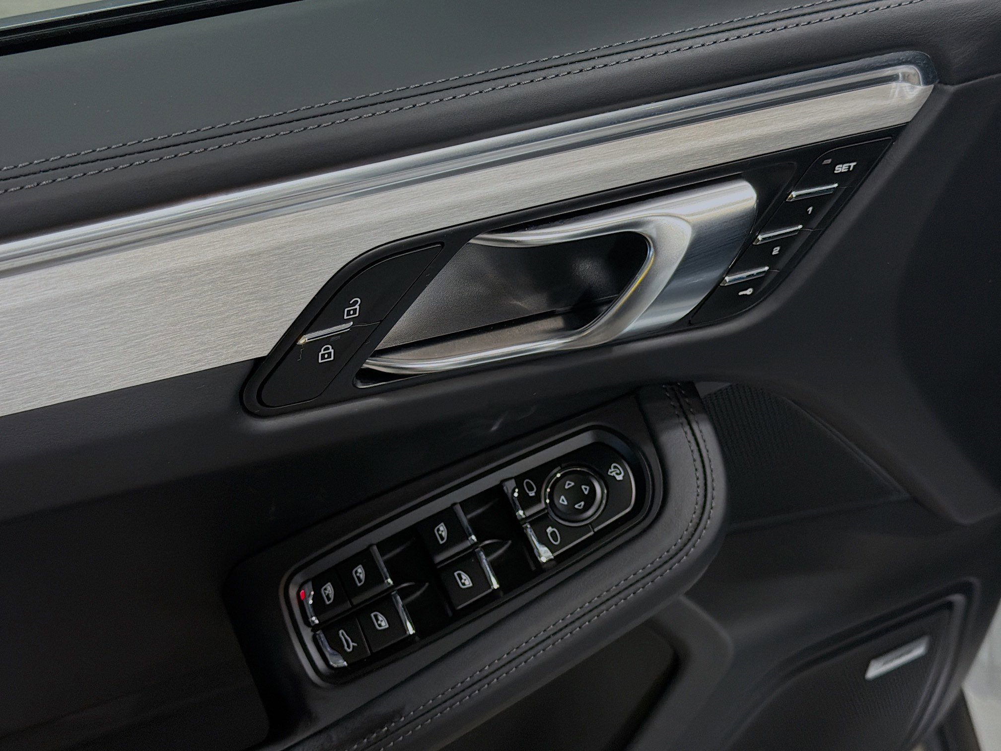 Used 2025 Porsche Macan S image 23