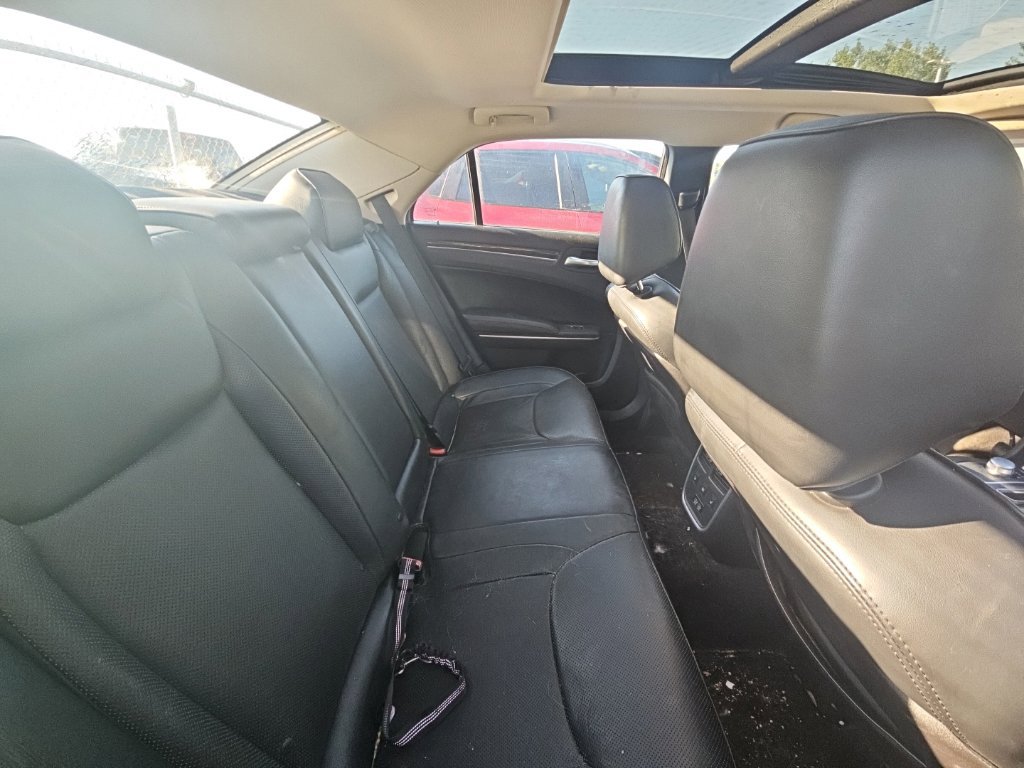 Used 2015 Chrysler 300 C w/ Light Group AWD/4WD image 5