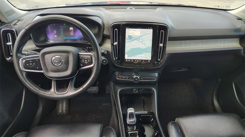 Certified 2023 Volvo XC40 B5 Plus w/ Driver Assist Package image 11