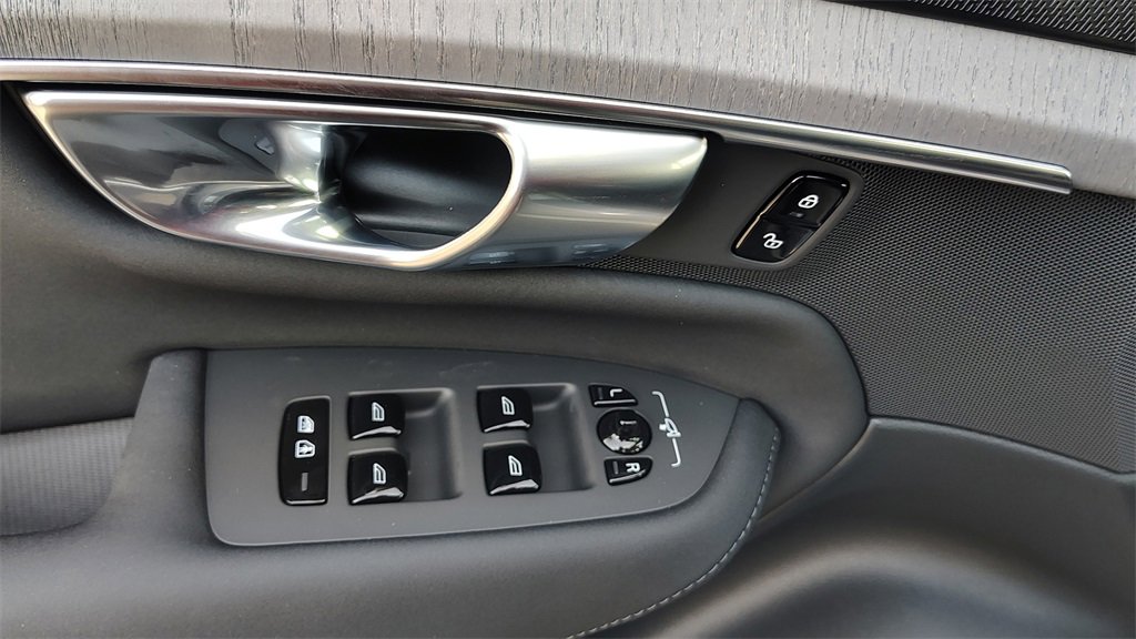 New 2026 Volvo XC90 B6 Ultra image 10
