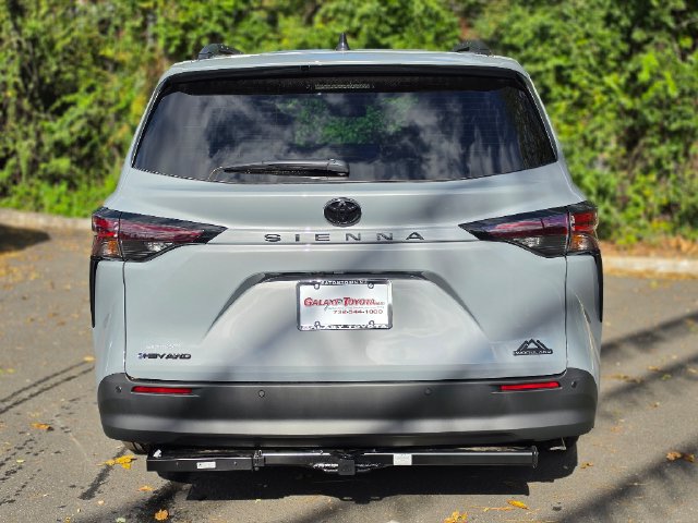 New 2026 Toyota Sienna XLE Woodland Edition AWD/4WD image 5