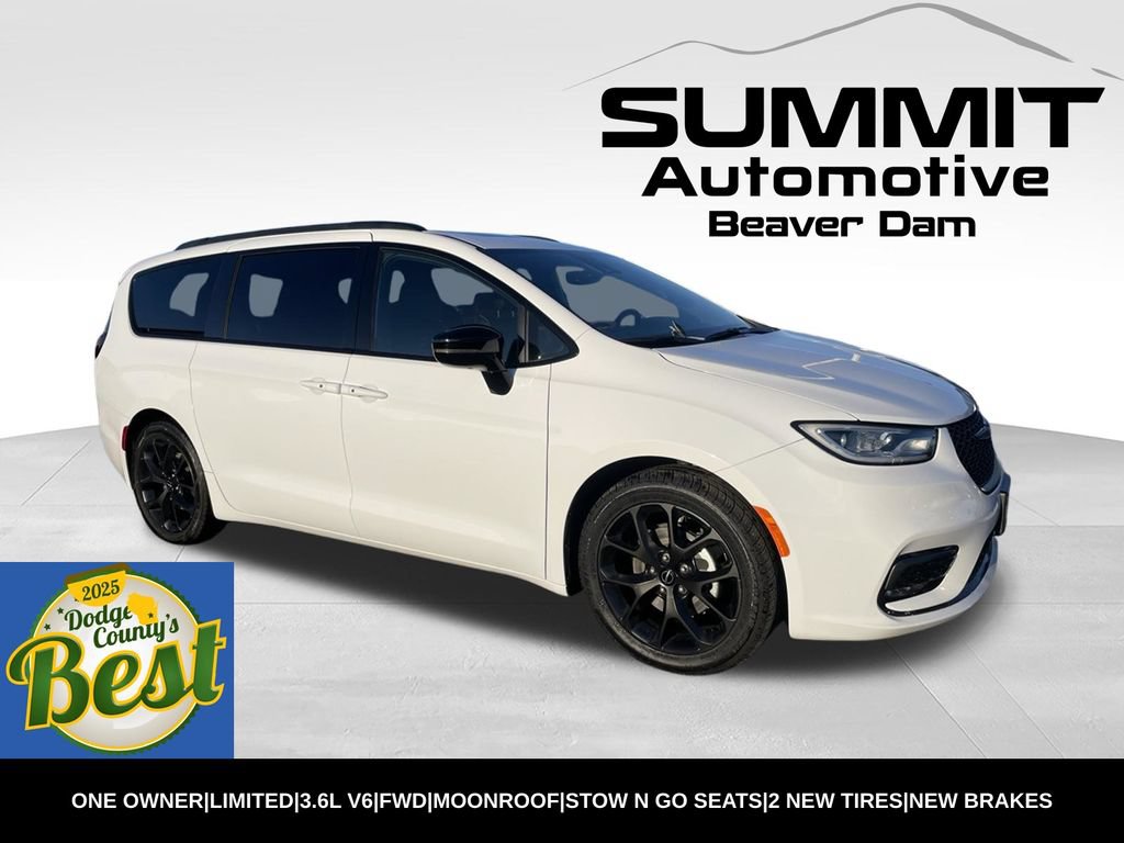 Used 2025 Chrysler Pacifica Limited