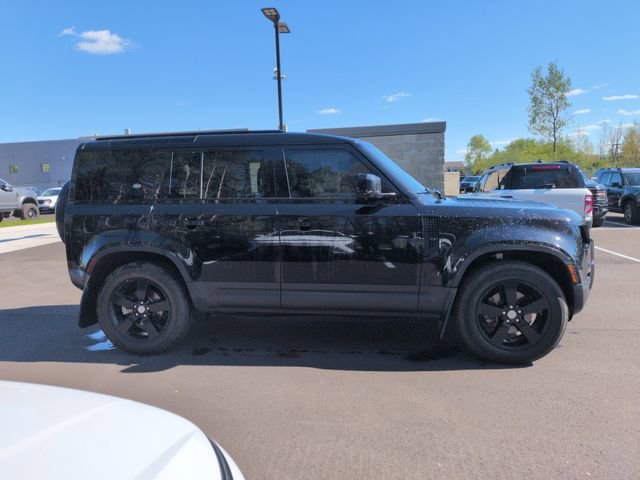 Used 2022 Land Rover Defender 110 S AWD/4WD image 4