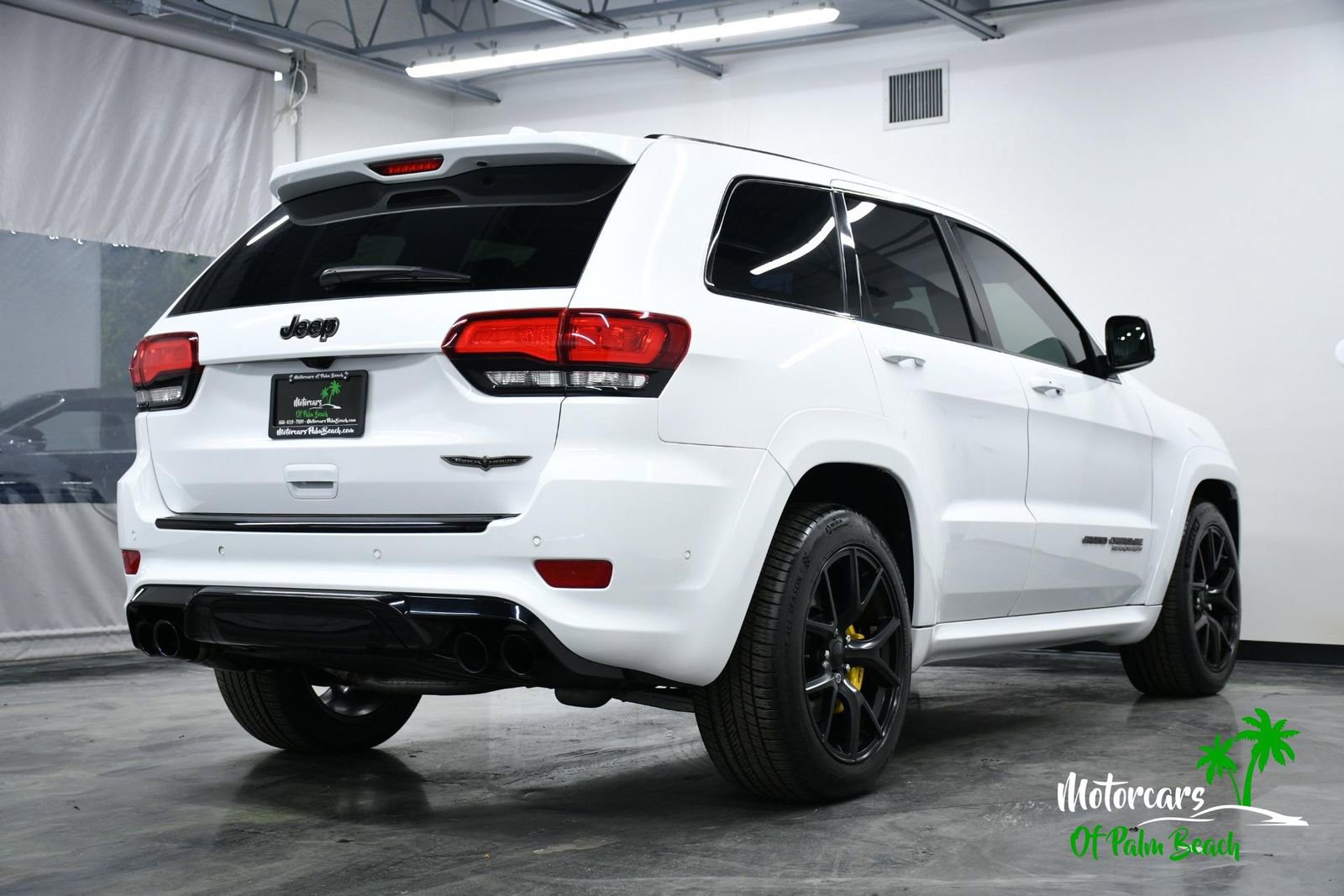 Used 2021 Jeep Grand Cherokee Trackhawk AWD/4WD image 4