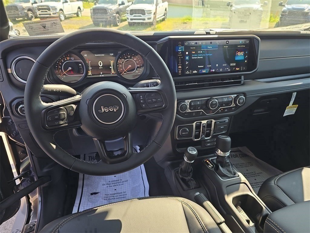 New 2025 Jeep Gladiator Sport image 15