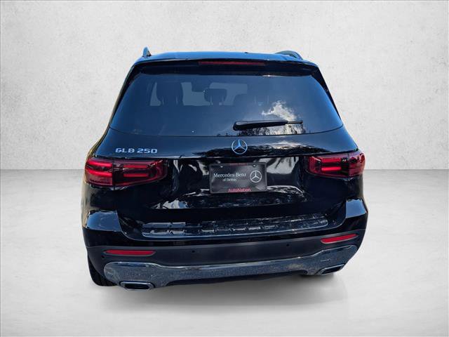 Used 2025 Mercedes-Benz GLB 250 image 7