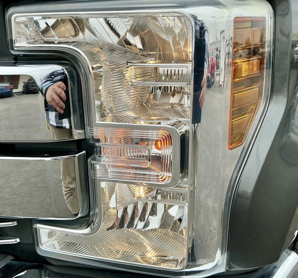 Used 2019 Ford F350 Lariat w/ Lariat Ultimate Package image 10