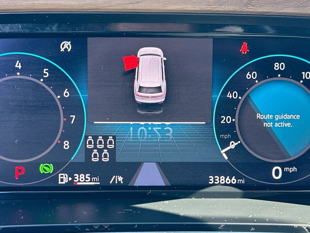 Used 2025 Volkswagen Atlas SE FWD image 12