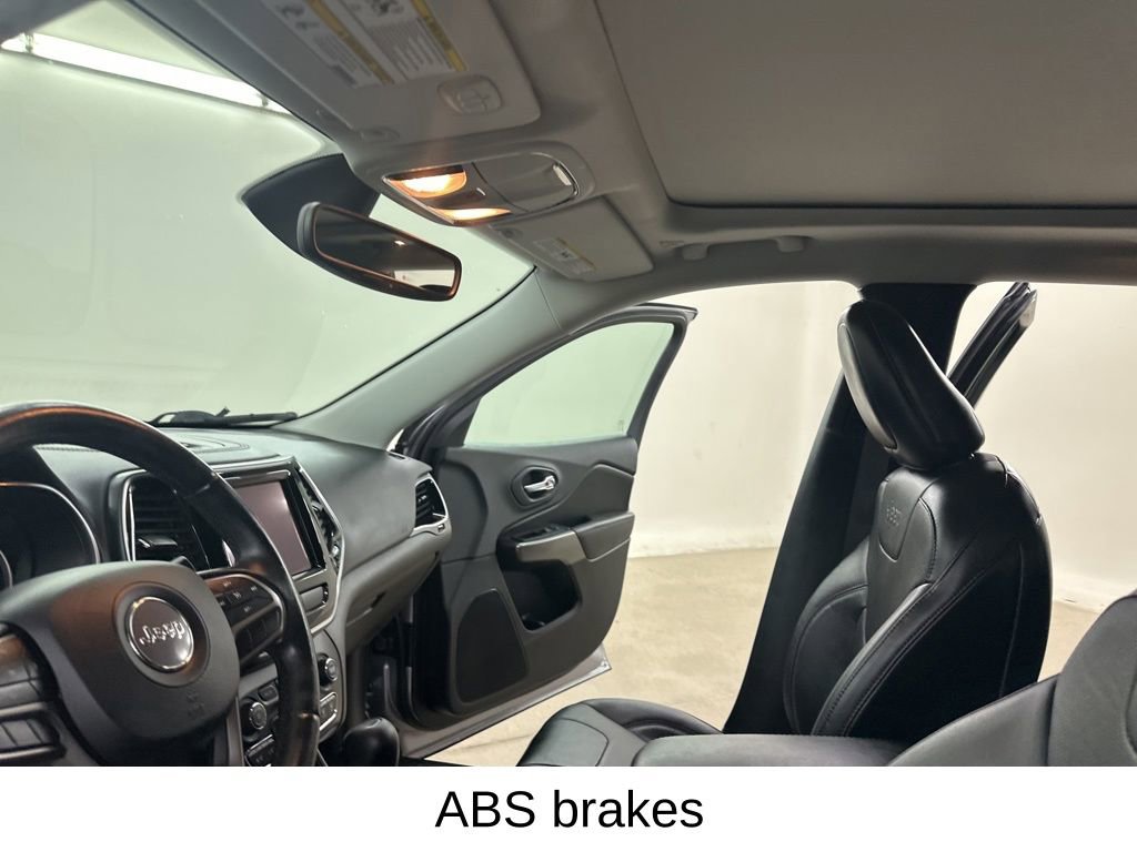 Used 2019 Jeep Cherokee Limited w/ Luxury Group image 34