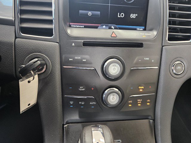 Used 2014 Ford Taurus SEL w/ Equipment Group 201A FWD image 24