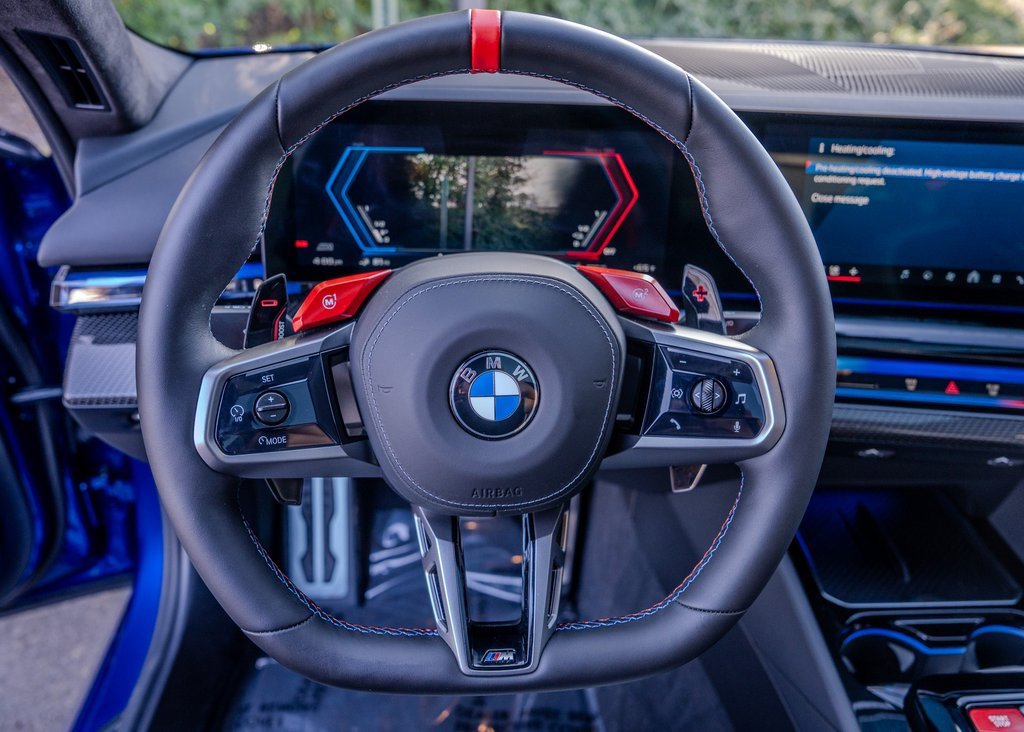 Used 2026 BMW M5 w/ Executive Package image 5