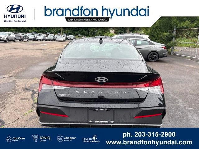 Certified 2026 Hyundai Elantra Sport w/ Cargo Package FWD image 5